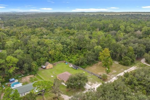 House in Lake Wales, Florida 3 bedrooms, 116.69 sq.m. № 1898615 - photo 2