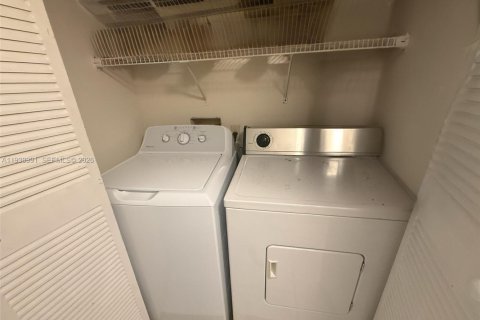 Copropriété à vendre à Miami, Floride: 2 chambres, 86.96 m2 № 1996747 - photo 8