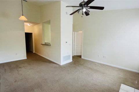 Condo in Tampa, Florida, 2 bedrooms  № 1508064 - photo 11