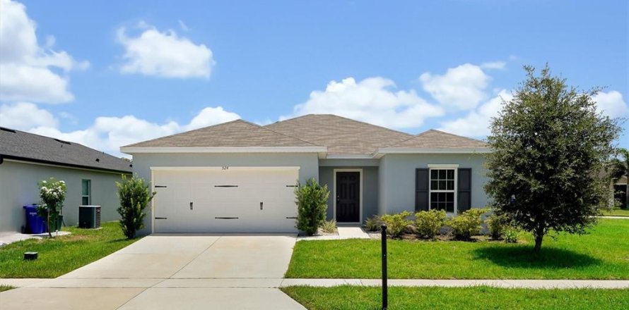 House in Winter Haven, Florida 3 bedrooms, 137.5 sq.m. № 1854394