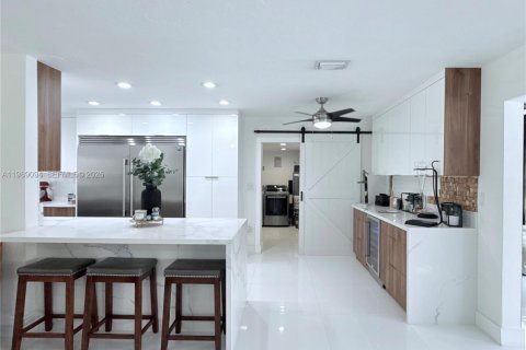 Casa en alquiler en Cutler Bay, Florida, 3 dormitorios, 212.19 m2 № 2053298 - foto 10