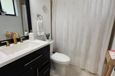 Casa en alquiler en Cutler Bay, Florida, 3 dormitorios, 212.19 m2 № 2053298 - foto 27