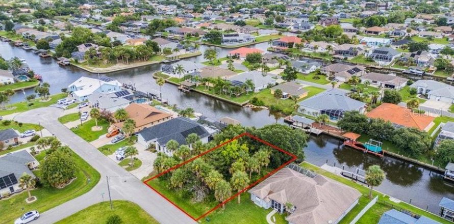 Terreno en Palm Coast, Florida № 2196724