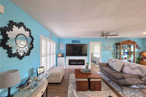 Villa ou maison à vendre à Spring Hill, Floride: 3 chambres, 162.95 m2 № 2310469 - photo 4