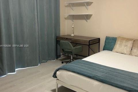 House in Sunny Isles Beach, Florida 3 bedrooms, 137.87 sq.m. № 1984572 - photo 21