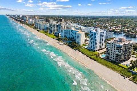 Condo in Highland Beach, Florida, 2 bedrooms  № 2184222 - photo 26