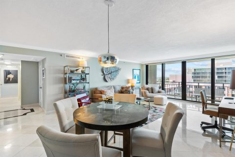 Condo in Highland Beach, Florida, 2 bedrooms  № 2184222 - photo 9