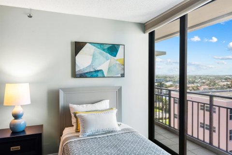 Condo in Highland Beach, Florida, 2 bedrooms  № 2184222 - photo 20
