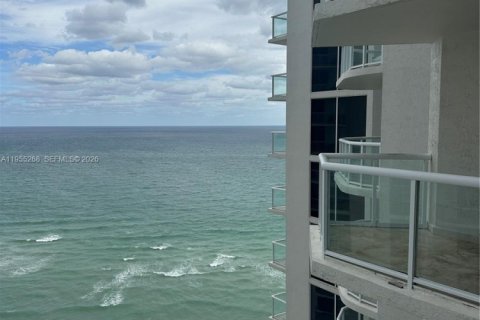 Condominio en alquiler en Sunny Isles Beach, Florida, 2 dormitorios, 156.08 m2 № 2009668 - foto 16