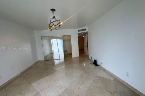 Condominio en alquiler en Sunny Isles Beach, Florida, 2 dormitorios, 156.08 m2 № 2009668 - foto 21