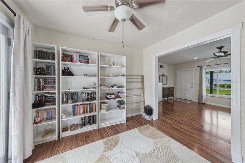 House in Dade City, Florida 2 bedrooms, 143.81 sq.m. № 2291571 - photo 20
