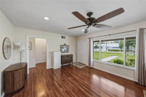 House in Dade City, Florida 2 bedrooms, 143.81 sq.m. № 2291571 - photo 14