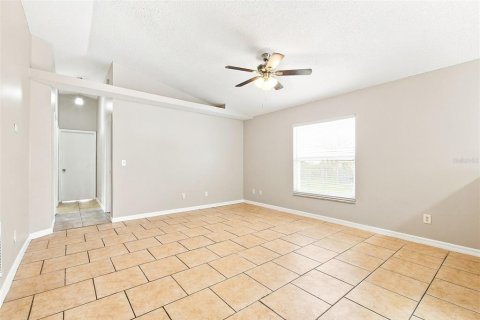 Villa ou maison à louer à Orlando, Floride: 3 chambres, 101.91 m2 № 2413930 - photo 5