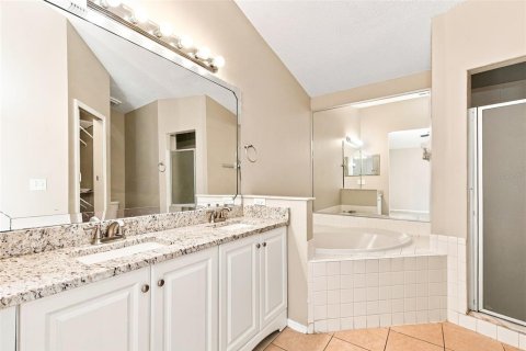 Villa ou maison à louer à Orlando, Floride: 3 chambres, 101.91 m2 № 2413930 - photo 6