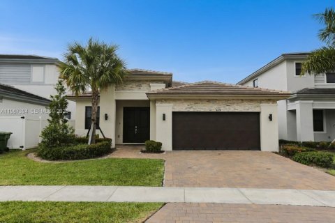 Дом в Мирамар, Флорида 3 спальни, 250.28м2 № 2028798