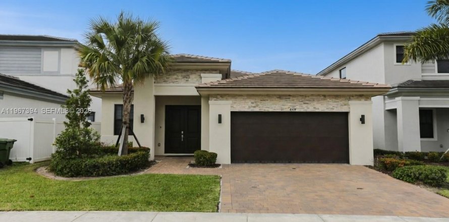 Дом в Мирамар, Флорида 3 спальни, 250.28м2 № 2028798