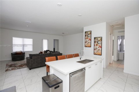 Купить виллу или дом в Мирамар, Флорида 3 спальни, 250.28м2, № 2028798 - фото 16