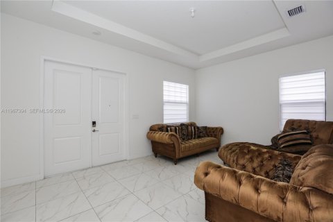 Купить виллу или дом в Мирамар, Флорида 3 спальни, 250.28м2, № 2028798 - фото 10