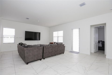 Купить виллу или дом в Мирамар, Флорида 3 спальни, 250.28м2, № 2028798 - фото 6