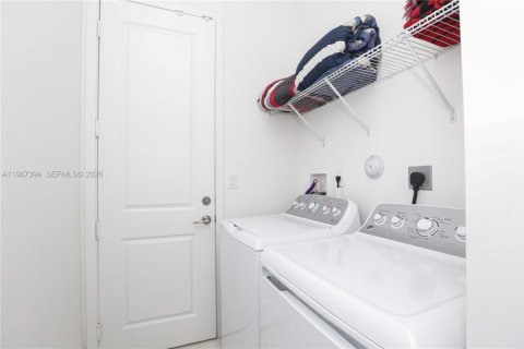 Купить виллу или дом в Мирамар, Флорида 3 спальни, 250.28м2, № 2028798 - фото 26