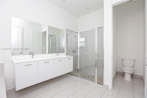 Купить виллу или дом в Мирамар, Флорида 3 спальни, 250.28м2, № 2028798 - фото 24