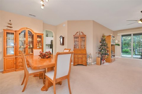 House in Ocala, Florida 3 bedrooms, 191.56 sq.m. № 2221159 - photo 7