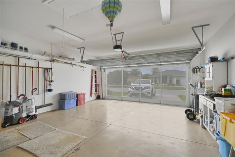 House in Ocala, Florida 3 bedrooms, 191.56 sq.m. № 2221159 - photo 30