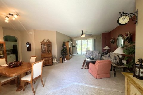 House in Ocala, Florida 3 bedrooms, 191.56 sq.m. № 2221159 - photo 6