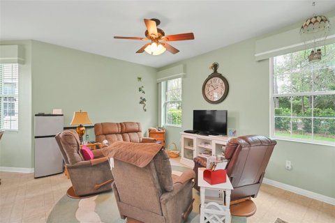 House in Ocala, Florida 3 bedrooms, 191.56 sq.m. № 2221159 - photo 10