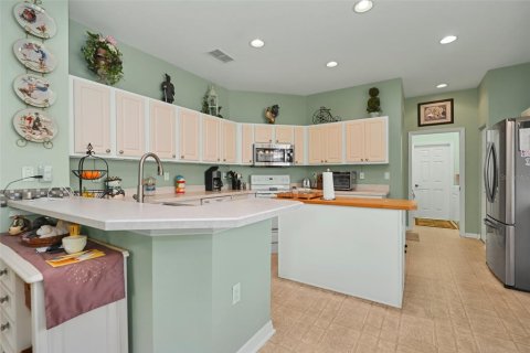 House in Ocala, Florida 3 bedrooms, 191.56 sq.m. № 2221159 - photo 11