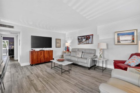 Condominio en venta en Delray Beach, Florida, 2 dormitorios, 81.75 m2 № 2081853 - foto 3