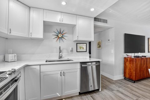 Condominio en venta en Delray Beach, Florida, 2 dormitorios, 81.75 m2 № 2081853 - foto 11