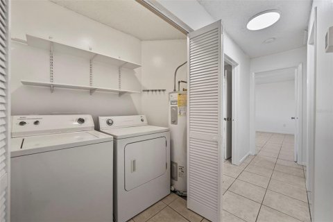 Villa ou maison à vendre à Tampa, Floride: 3 chambres, 98.1 m2 № 1834714 - photo 8