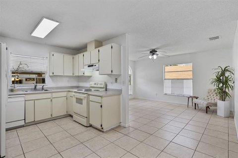Villa ou maison à vendre à Tampa, Floride: 3 chambres, 98.1 m2 № 1834714 - photo 7