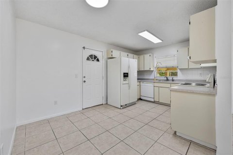Villa ou maison à vendre à Tampa, Floride: 3 chambres, 98.1 m2 № 1834714 - photo 4
