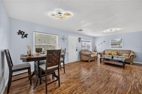 Villa ou maison à vendre à Orlando, Floride: 4 chambres, 102.56 m2 № 2195965 - photo 12