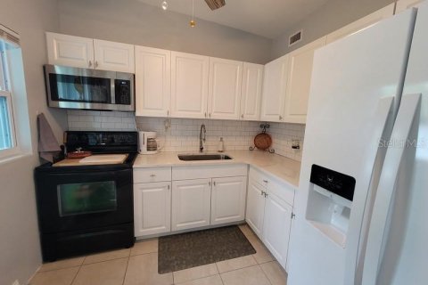 Casa en venta en Titusville, Florida, 3 dormitorios, 89.19 m2 № 1069066 - foto 7