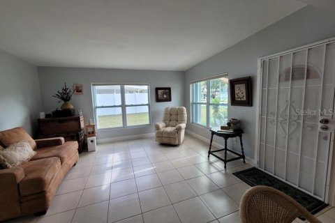 Casa en venta en Titusville, Florida, 3 dormitorios, 89.19 m2 № 1069066 - foto 8