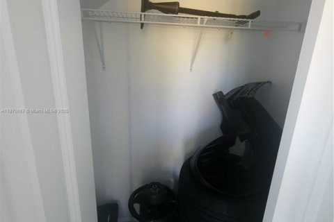 Immobilier commercial à louer à Homestead, Floride: 1 chambre № 1979915 - photo 10