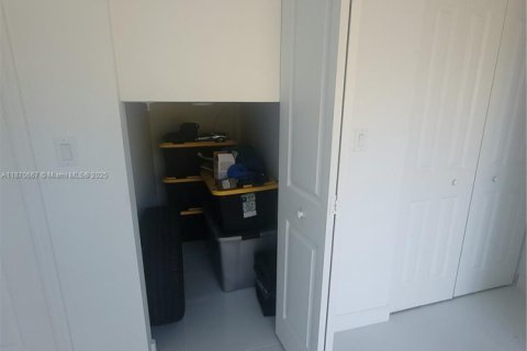 Immobilier commercial à louer à Homestead, Floride: 1 chambre № 1979915 - photo 9