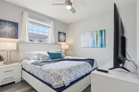 Townhouse in Davenport, Florida 5 bedrooms, 211.91 sq.m. № 1767639 - photo 19