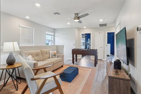 Townhouse in Davenport, Florida 5 bedrooms, 211.91 sq.m. № 1767639 - photo 25