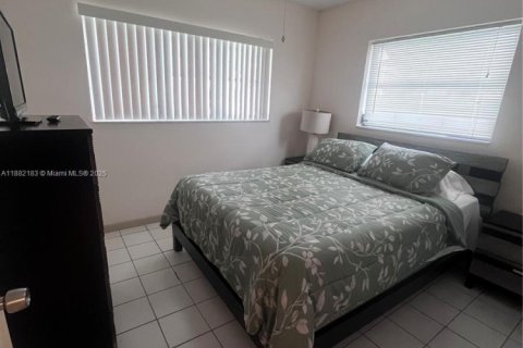 Купить виллу или дом в Тамарак, Флорида 2 спальни, 100.52м2, № 1929412 - фото 8