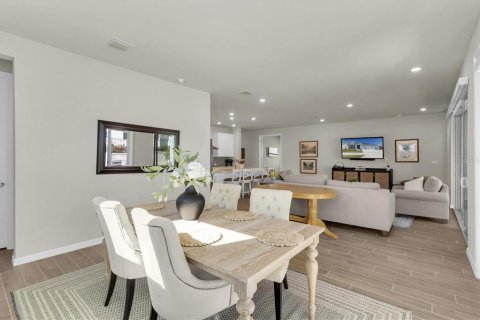 Casa en venta en Tarpon Springs, Florida, 4 dormitorios, 225.01 m2 № 1582054 - foto 14