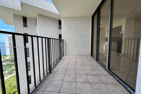 Copropriété à louer à Aventura, Floride: 2 chambres, 116.78 m2 № 1933035 - photo 10