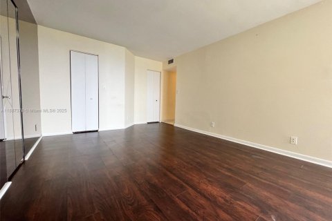 Copropriété à louer à Aventura, Floride: 2 chambres, 116.78 m2 № 1933035 - photo 6