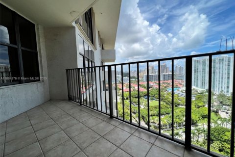 Copropriété à louer à Aventura, Floride: 2 chambres, 116.78 m2 № 1933035 - photo 11