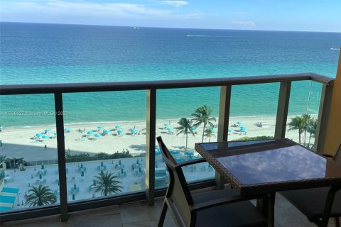 Condo à Hollywood, Floride, 1 chambre  № 2091181