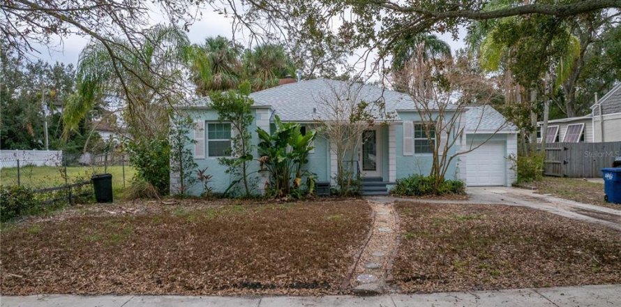 House in Tampa, Florida 2 bedrooms, 152.55 sq.m. № 1554253