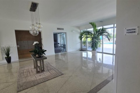 Condo in Bay Harbor Islands, Florida, 1 bedroom  № 2000300 - photo 3